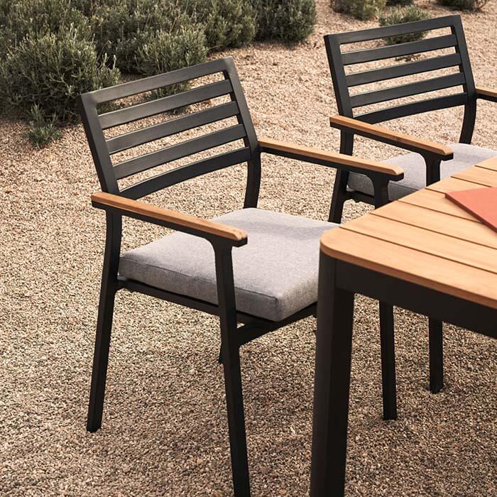 Outdoor Metal Dining Chair with Armrest And Cushions Armchair